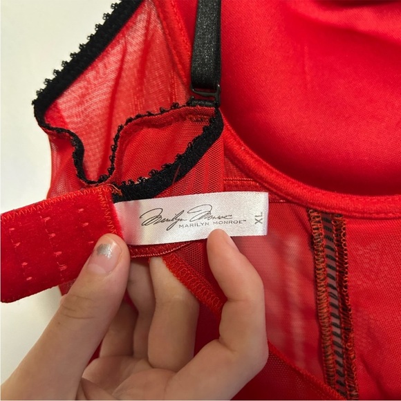 Marylin Monroe red sheer Lingere dress - Picture 3 of 4